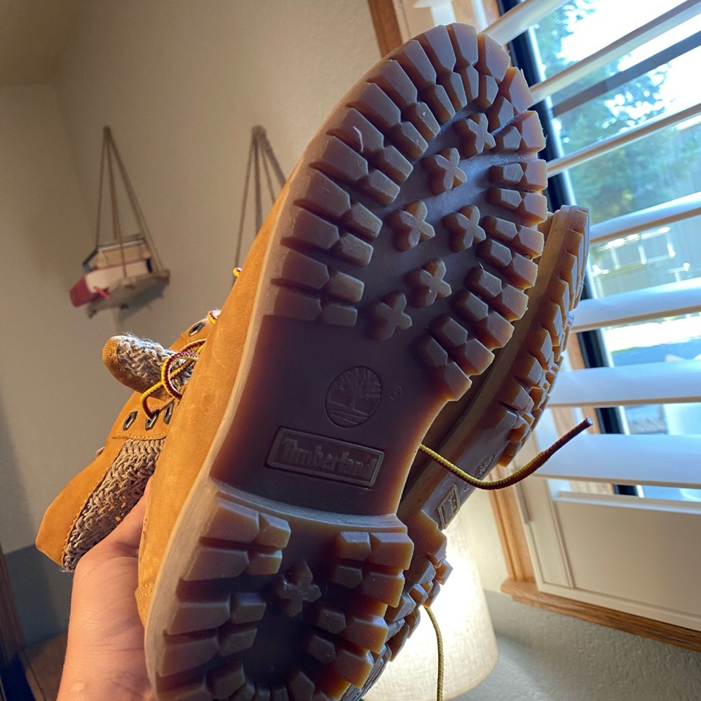 Timberlands - Picture 4 of 4
